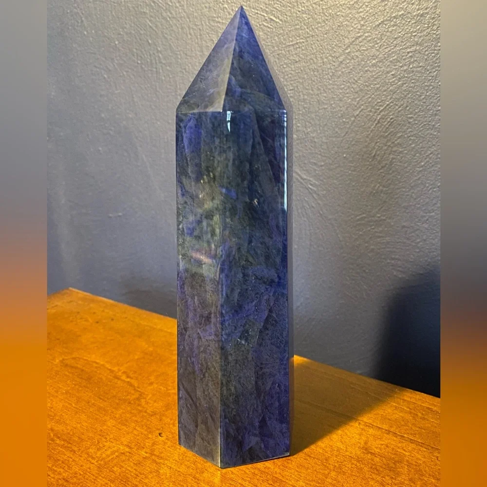 1lb 12.6oz Blueberry Quartz Tower 💙✨